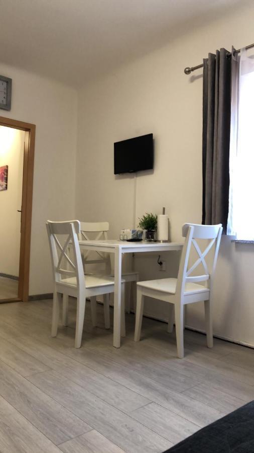 Apartment Happy 11 Praag Buitenkant foto